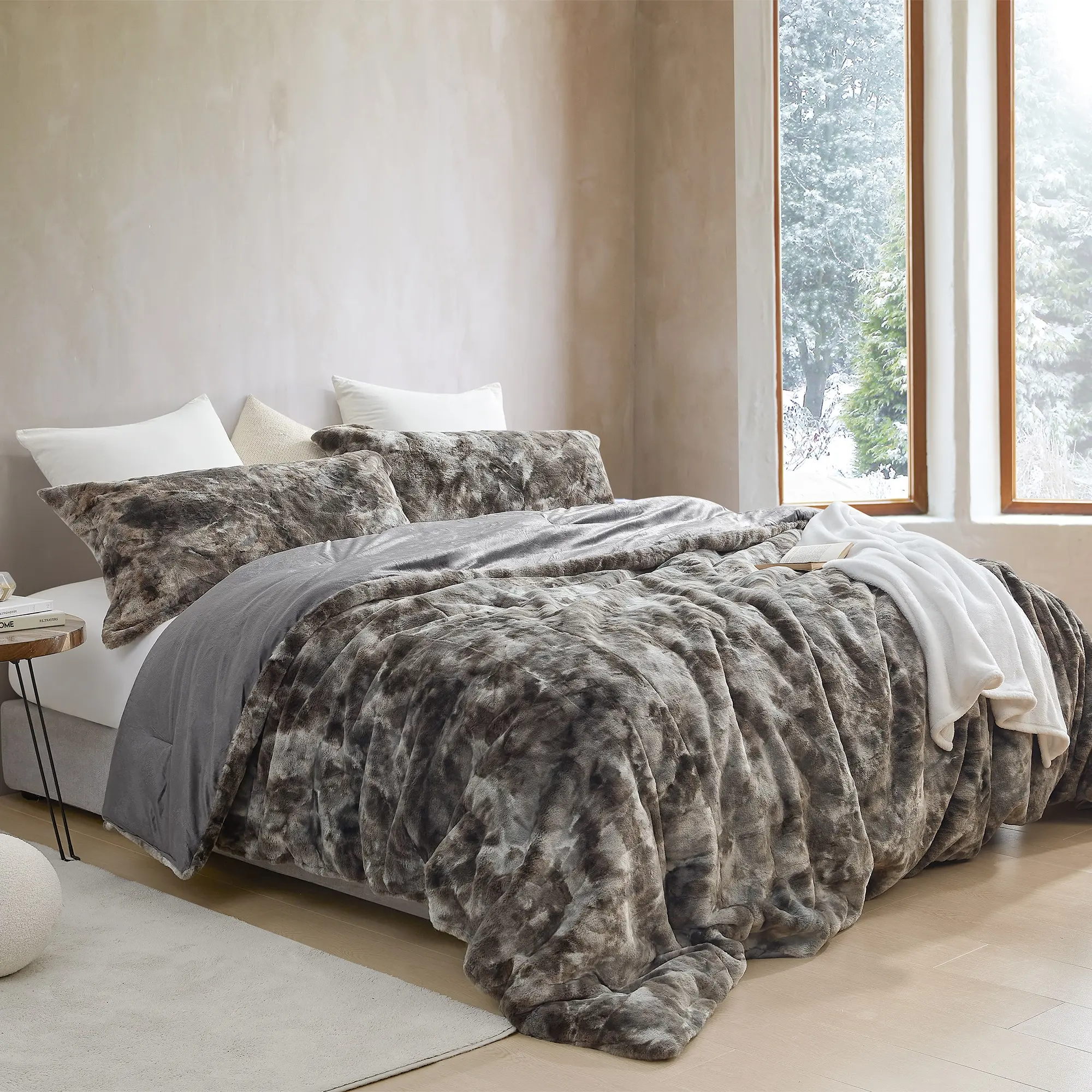 Wolf Bunny - Coma Inducer Oversized Comforter - Gunpowder Black