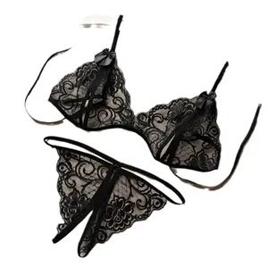2-piece set (random color) women's lace lingerie, including a push-up bra and panties. The see-through style is made of cotton fabric with elastic material, suitable for occasions such as dates and honeymoons. It features an elegant seamless design.