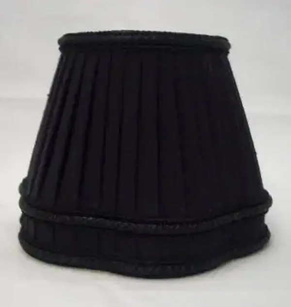 Black Scallop Gallery Pleat Chandelier Shade – 3" Top, 5¼" Bottom, Gold Lining