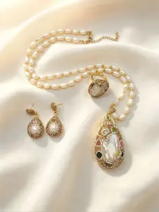 Women's Baroque 3-Piece Jewelry Set, Vintage Vacation Style,  Charming Accessories for Special Occasions