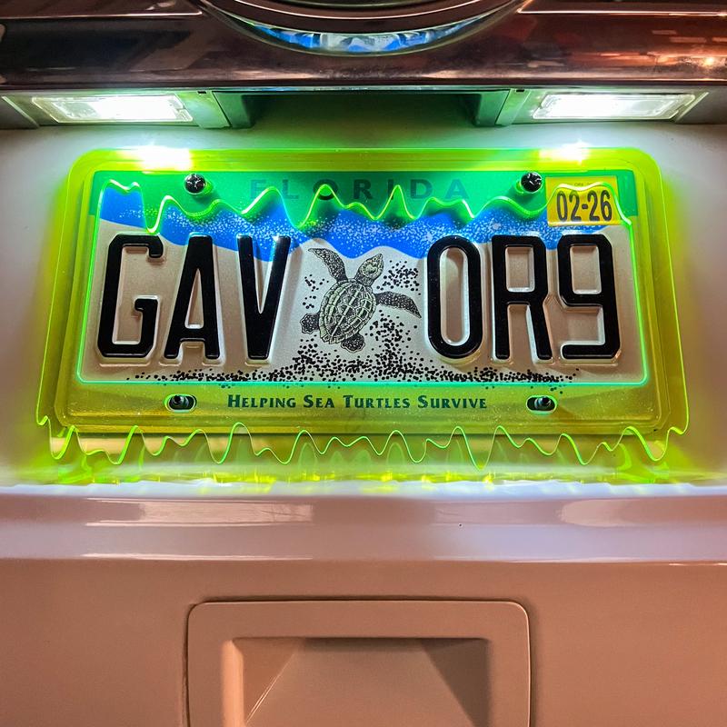 Slime Acrylic License Plate Frame Cover Customizable Eye-Catching Car Accessory with LED-Like Glow Effect and Custom Engraving for U.S. Plates