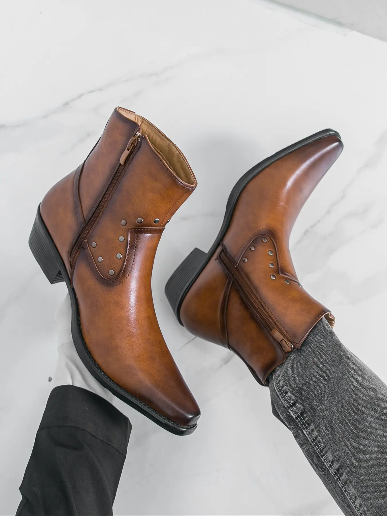 Men's High-Top Pointed Toe Fashion Boots with Studs, Studded Boots, Western Boot, Rubber Trendy Casual Shoes, Stylish Male Footwear for All Seasons