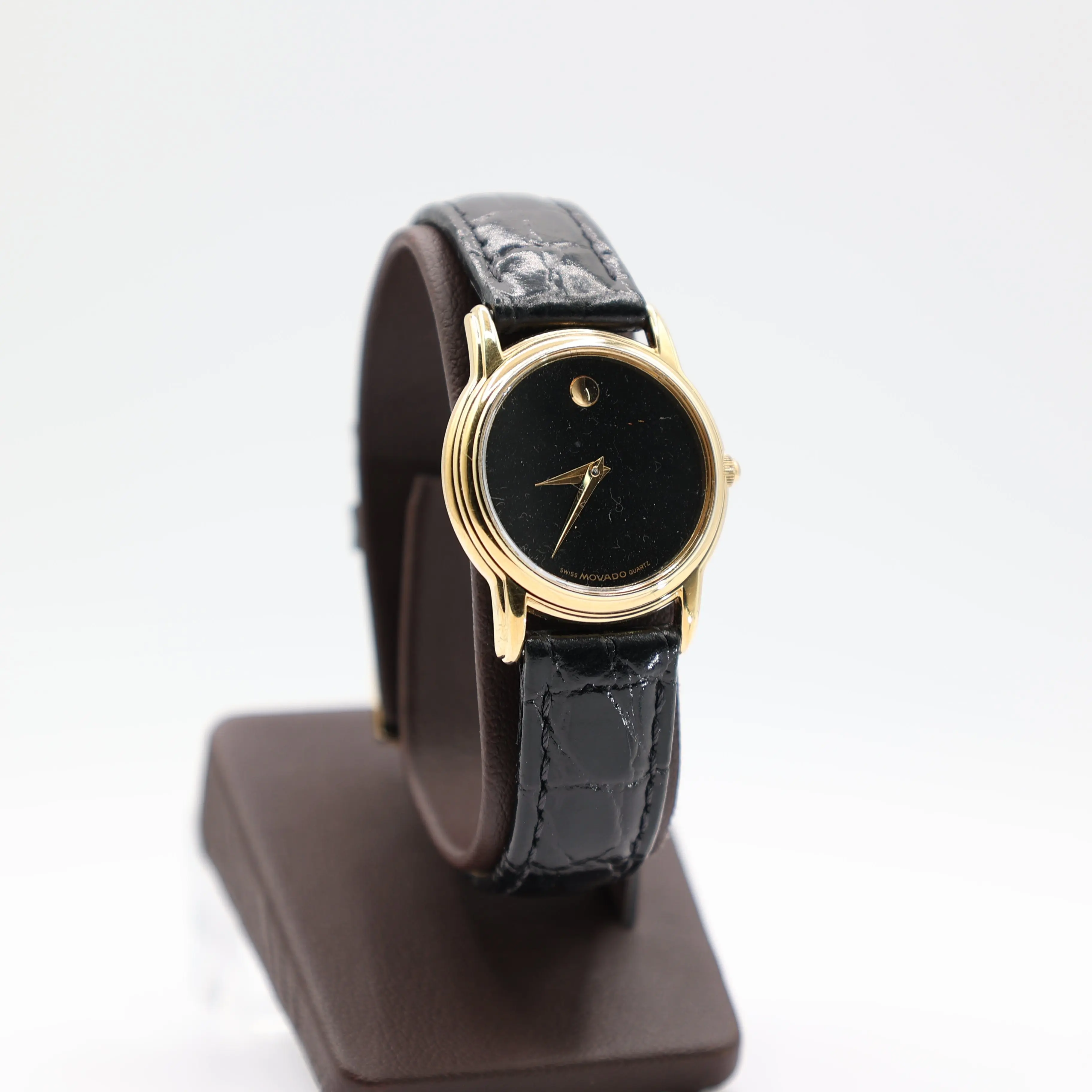 Movado Swiss Quartz Watch 9467869 Gold Tone And Black Dial