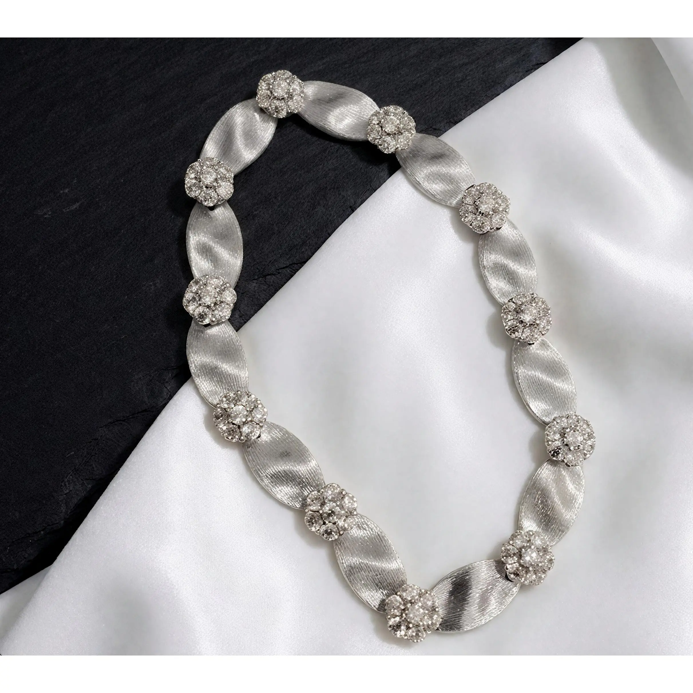 Eternal Bind.Bracelet Blush Aura.Bracelet