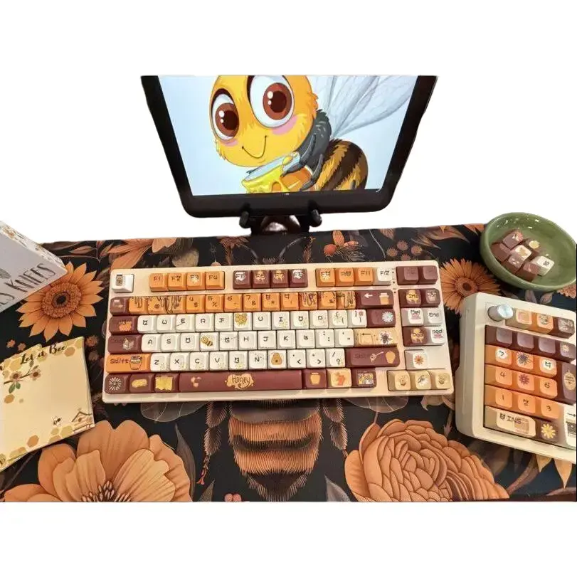 The Bees Knees v.2 Mechanical Keyboard Full Set (ft. Click Therapy Studio)