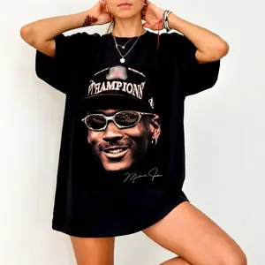 Michael Chicago Basketball T-Shirt, Retro MJ King of Basketball Streetwear Smile Champion Hat Graphic Oversized Top, Best Gift for Sports Lovers