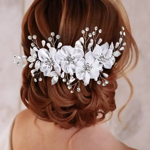 Elegant Rhinestone & Faux Pearl Decorated Flower Design Hair Comb, 2024 New Style Bridal Headwear for Wedding Party Formal Occasions, Fashion Hair Accessories for Women, Tiara