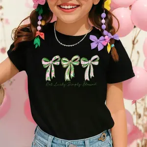 Young Girl's Bow Theme 2026 Six Seven Shamrocks St Patrick's Lucky Irish Shamrock Graphic Cotton T-Shirt, St Patrick's Day T-Shirt, Lucky Bow Clover Tee, Black T-Shirts With Bow Theme, Leprechauns Say 6 7 Six Seven Top, Suitable For Funny Saint St Patrick
