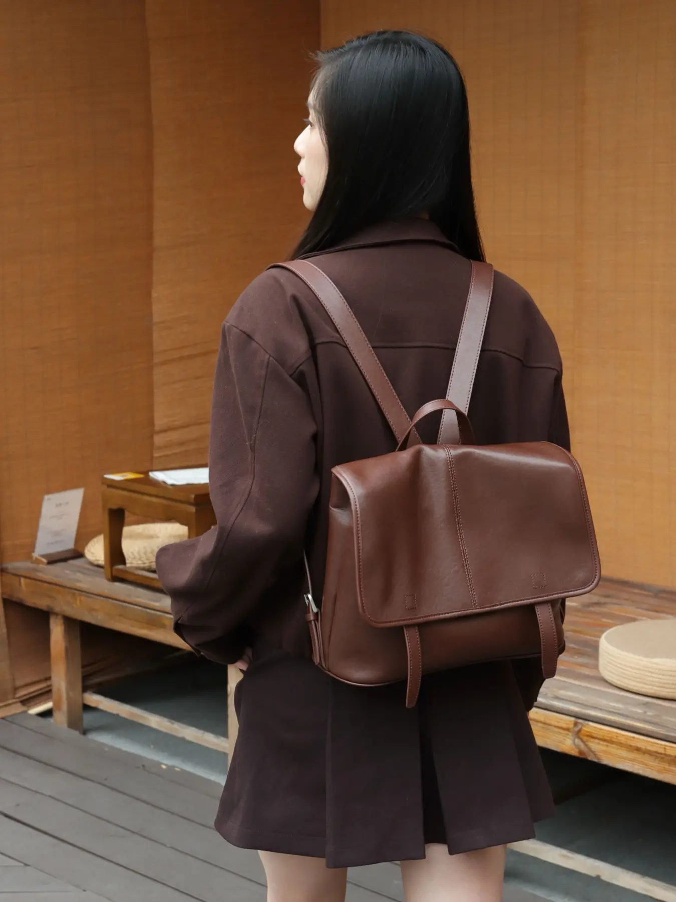 Vintage Leather Backpack, Unisex Retro Style, Lightweight & College Chic, Perfect for Vintage, Unique Design for Men & Women