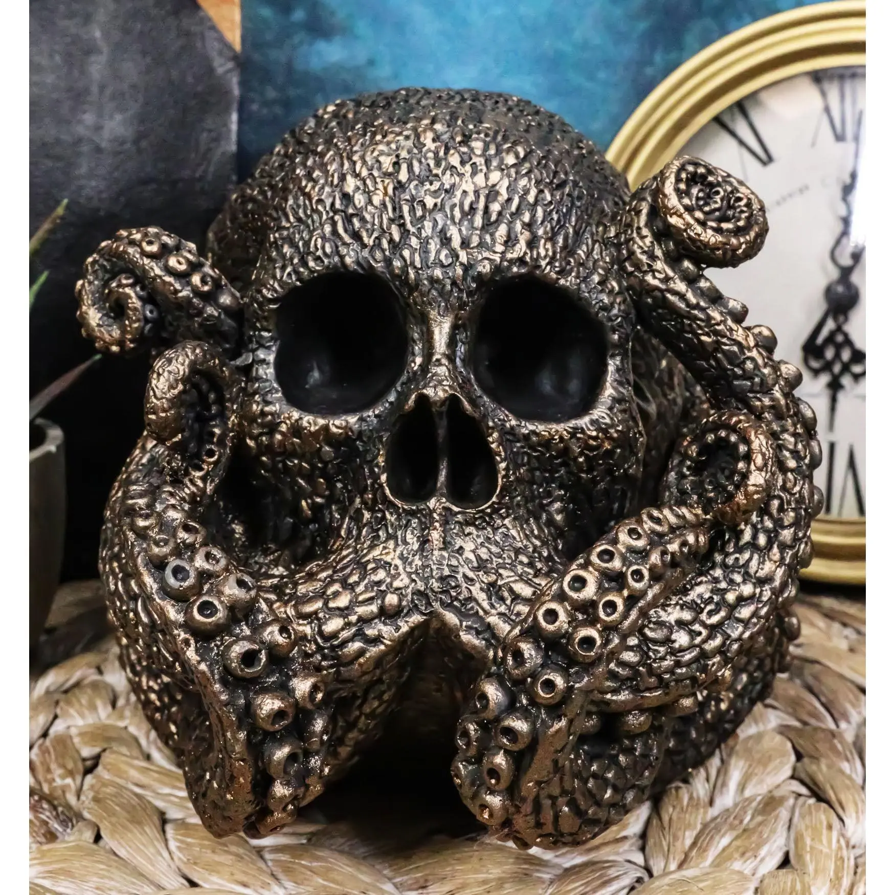 Fantasy Cthulhu Monster Octopus Skull With Tentacles Sucker Arms Figurine 7"L