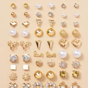 30pairs Rhinestone & Faux Pearl Decor Stud Earrings
