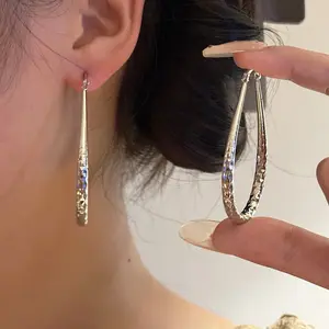 Exquisite Embossed Rhombus Hoop Earrings - Vintage Luxury Elegant Style, Gold & Silver Fashion Jewelry, Ideal Gifts for Everyday Wear