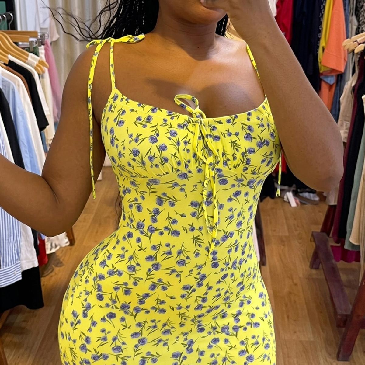 ChicMe Women's Ditsy Floral Print U-Neck Self Tie Spaghetti Straps Mermaid Hem Maxi Dress Slim Fit Ruched Zipper Back Tied Detail Vacation Dress