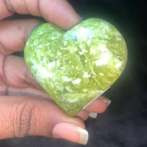 Noble Serpentine Crystal Hearts Home Ornament