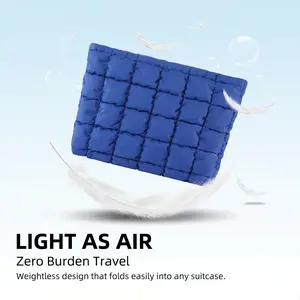 Quilted Puffy Handbag Soft Padded Puffer Clutch Bag Cloud Cosmetic Pouch Lightweight Travel Organizer Handheld Travel Toiletry Bag for Daily Use Fashion Accessory