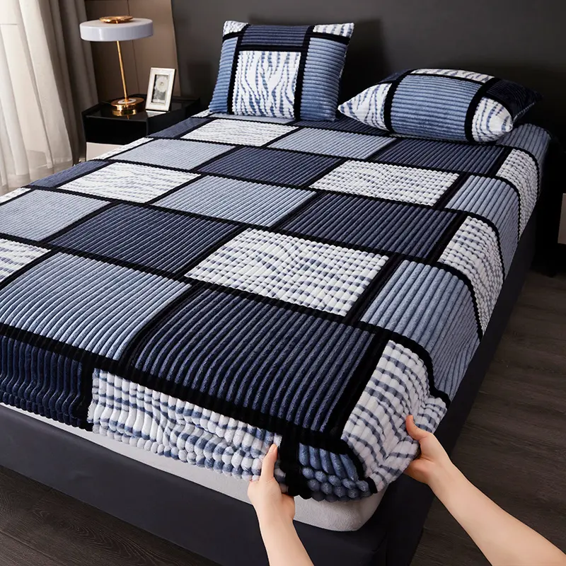 Geometric Checkered Velvet Fitted Sheet | Machine Washable, Skin-Friendly Soft Fabric, Thick Bedding