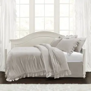 Lush Decor Reyna 6 Piece Daybed Comforter Set with Decorative Pillows and Elegant Design, Perfect for a Luxurious Bedroom