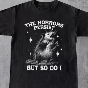 The Horror Continues But So Do I Vintage Possum Raccoon Meme Cotton T-Shirt For Men