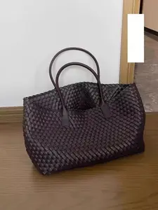 Large Capacity Woven Bag for Women, High-End Commuter Shoulder Crossbody Bag, Trendy Tote Backpack, Casual Commuter Bag, Perfect for Daily Use