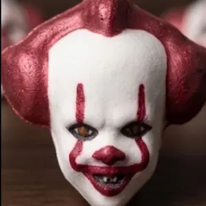 Vegan IT Themed Bath Bomb - Spooky Horror Evil Creepy Clown Penny Design Fizzy Bath Accessory