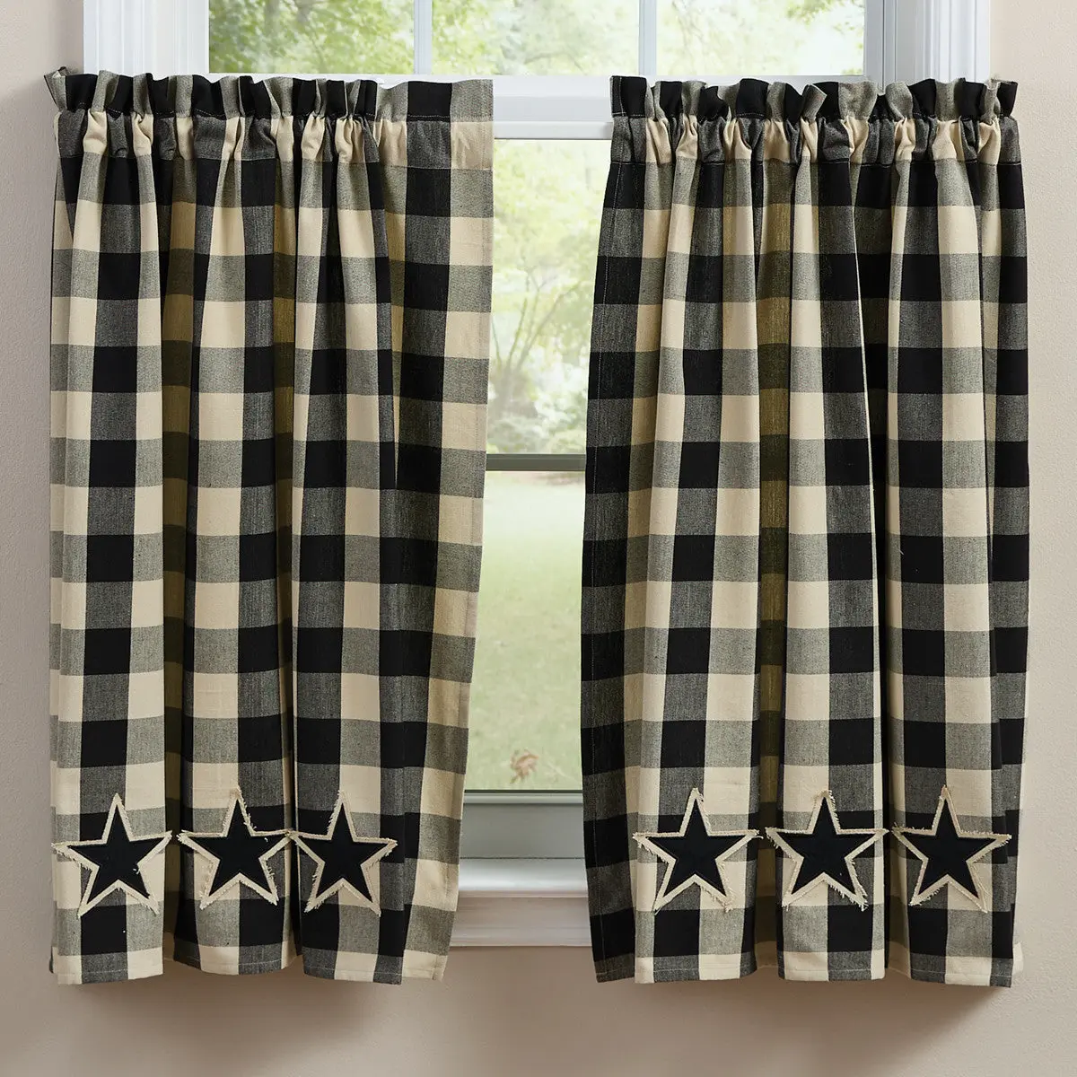 Buffalo Black and Tan Check Star Tiers