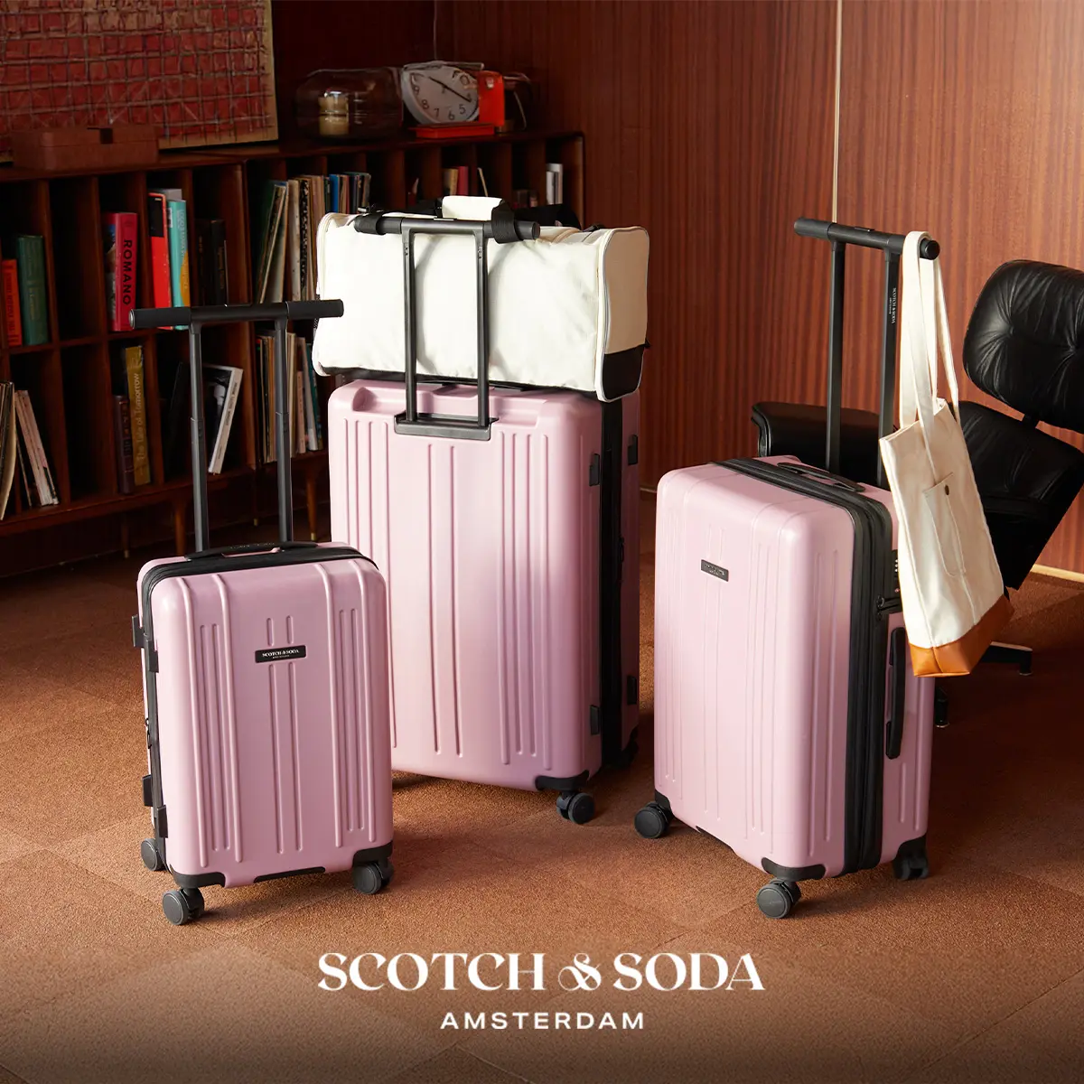 Scotch & Soda] Eindhoven 3 Piece Wing-On Expandable Luggage Set