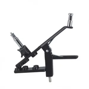 ADJUSTABLE JAW CLAMP FROM 1 INCH TO 2.5 INCH DIAMETER