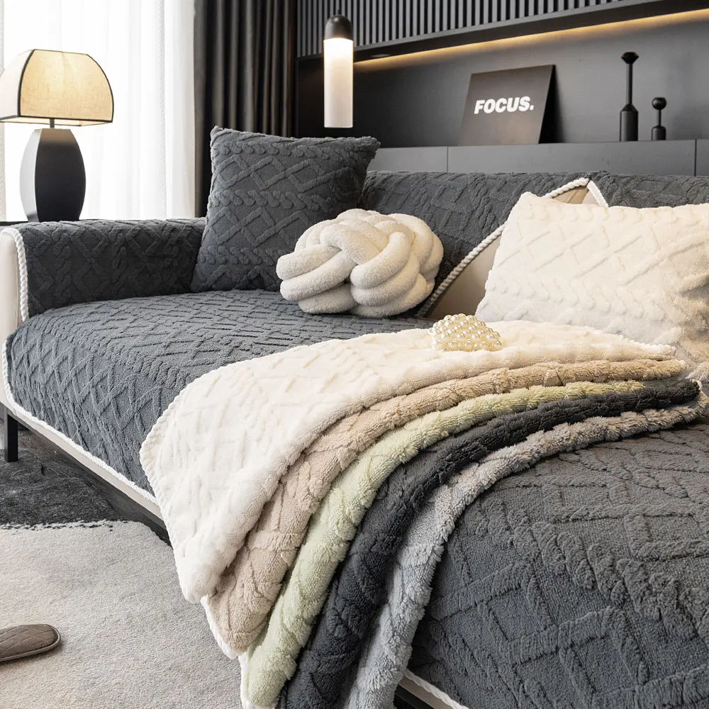 Luxury Thick Plush Sofa Cover - Non-Slip, Washable, Pet-Friendly Anti-Scratch Furniture Protector, Soft Warm Couch Cover for Sofa, Dustproof Full-Coverage Living Room House Decor