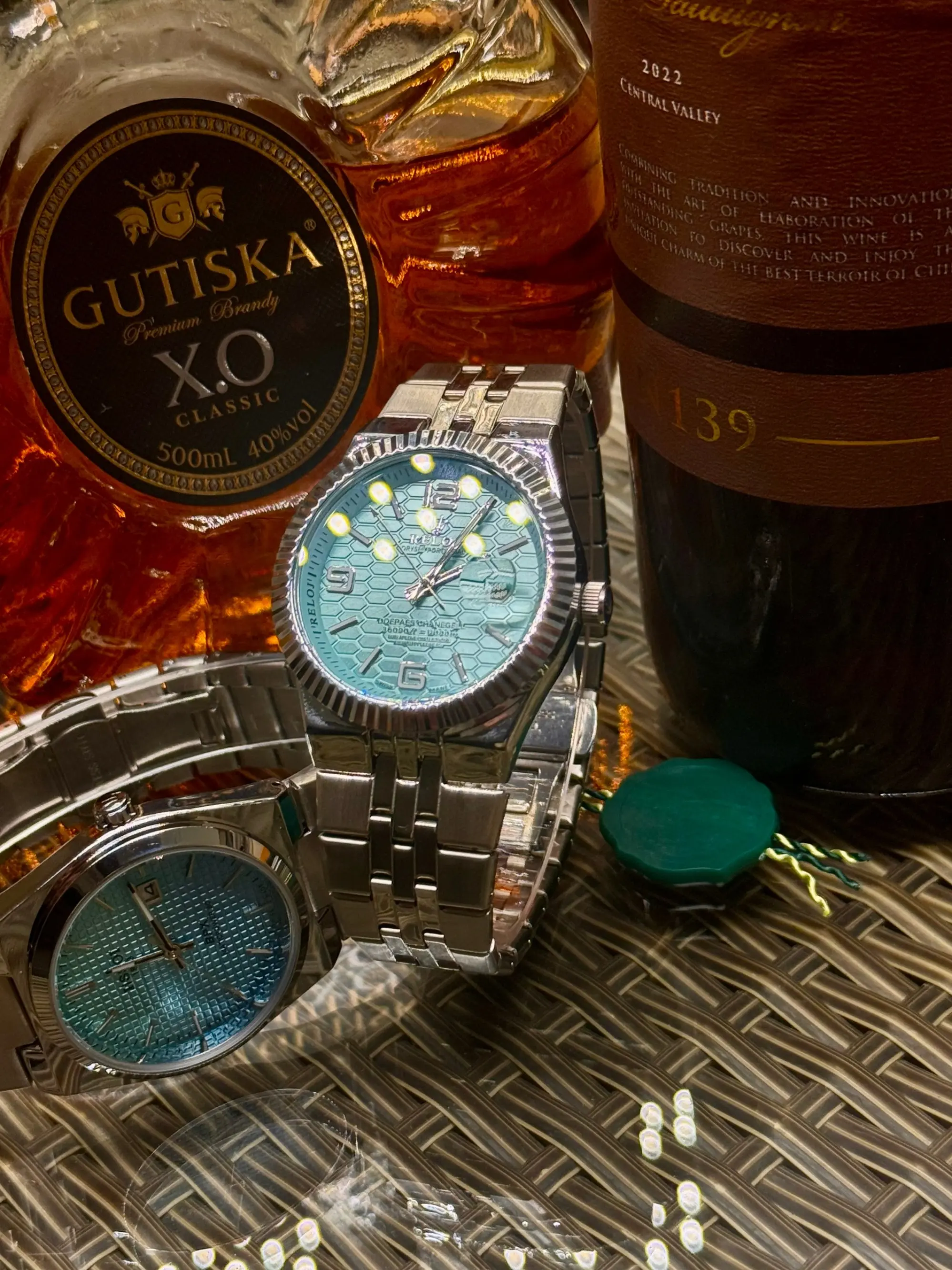 Luxury Men's Quartz Watch, Analog Round Face, Alloy Case, Butterfly Clasp, Casual Business Style, All Seasons, Best Gift