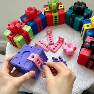 Funny Prank Gift Box with Plastic Screws, Interactive Geometric Puzzle Joke Toy, Perfect for Christmas, Birthday, Valentine's Day,Funny Gifts