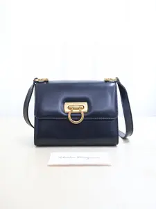 Pre-owned Feragamo Leather Crossbody Bags Gancini Black Shoulder Bag