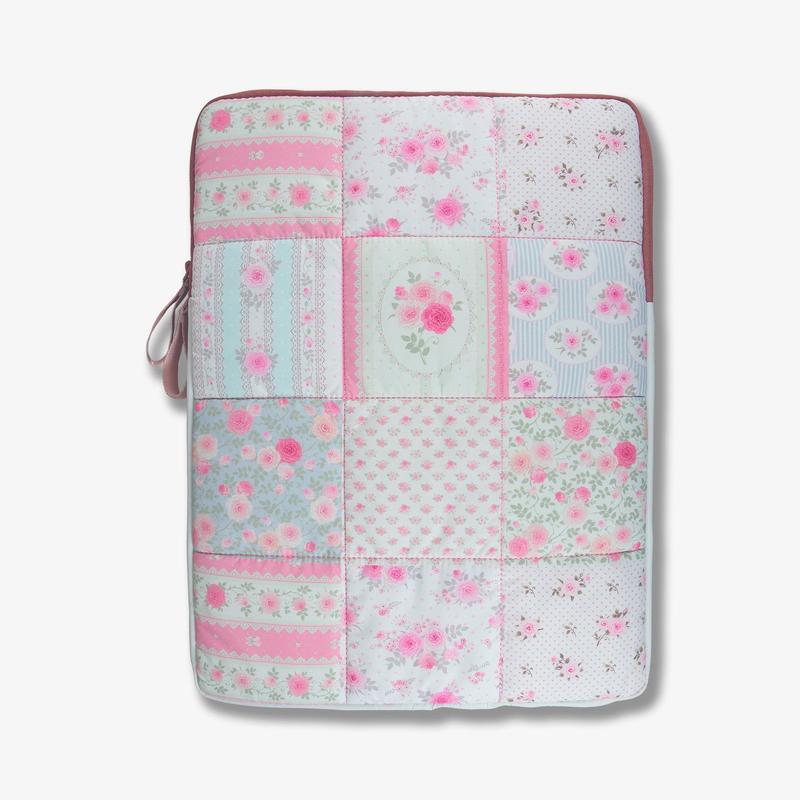 Puffy Laptop Sleeve - Patchwork Cottage