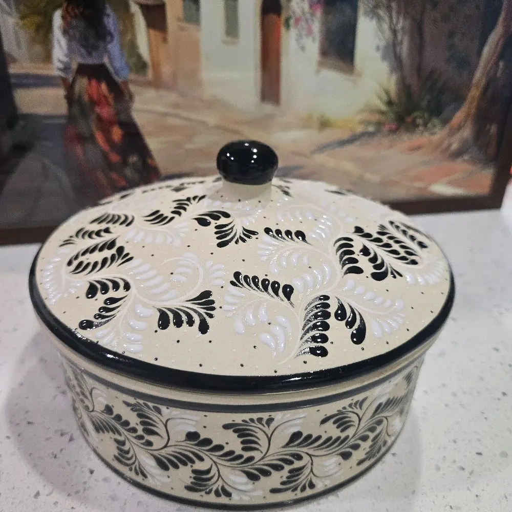 Black w/ White Talavera Tortilla Holder