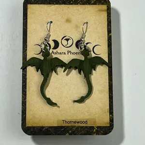 Thornewood Earth Dragon Mini Earrings
