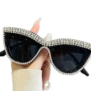 Black 1 pc Cat-Eye Rhinestone Fashion Glasses, Women's Decorative Party Glasses, Polarized Lenses, PC Frame