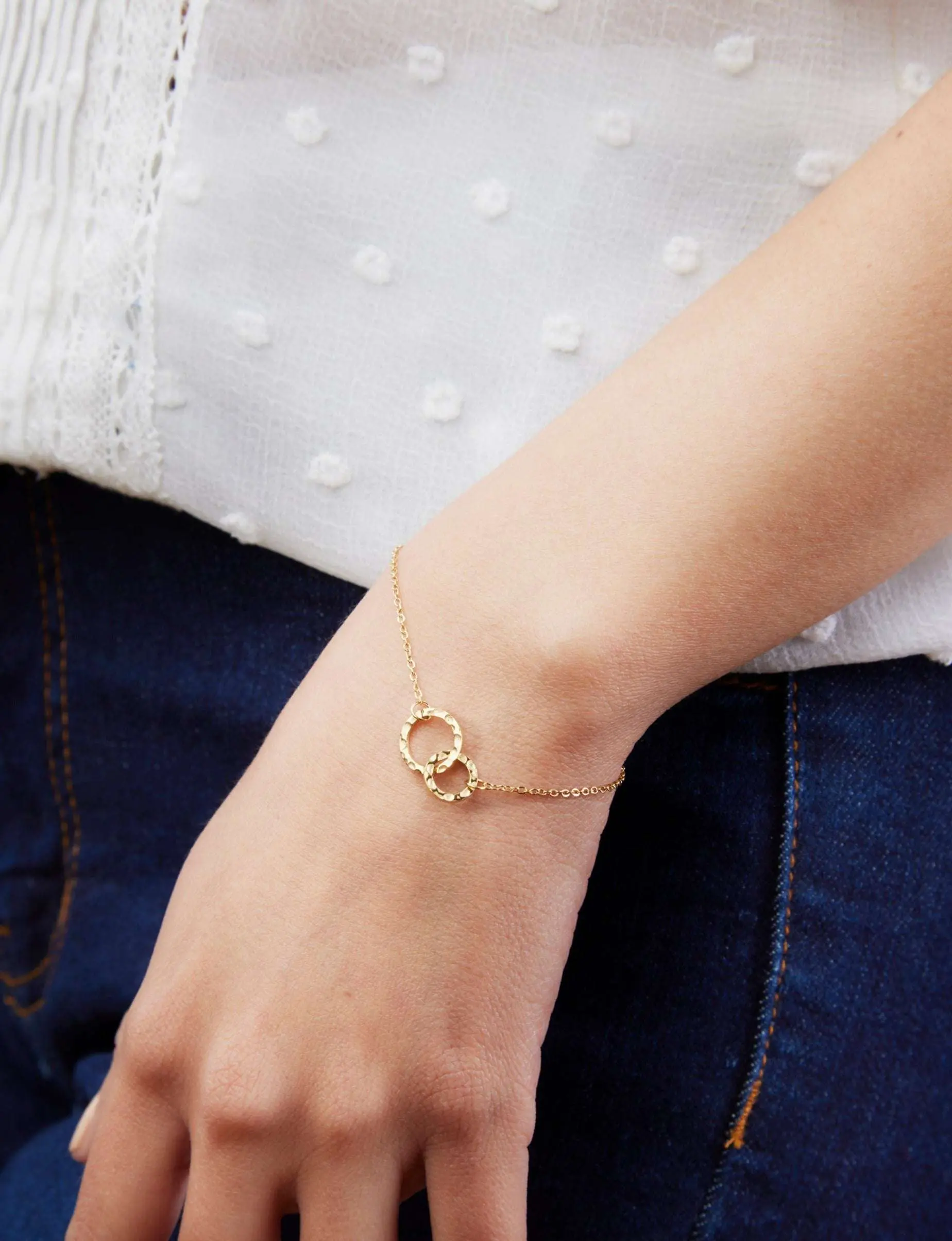 Delicate Double Circle Bracelet - Elegant Design with Smooth Finish, Ideal for Everyday Wear