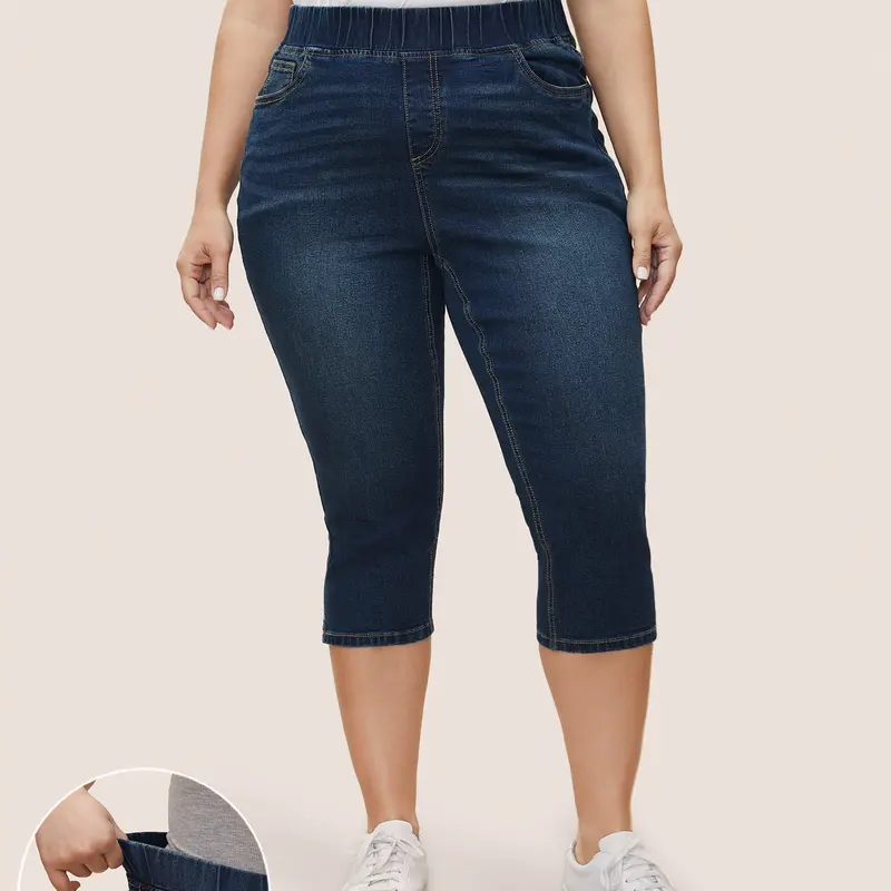 BloomChic Pull-On Stretchy Waist Skinny-Fit Capri Jeans 【M-6XL】