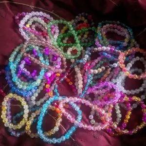 glass beaded bracelets (one bracelet)