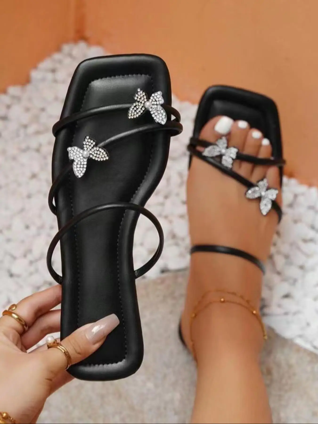 Women's Summer Fashionable Solid Rhinestones Butterfly Decor Slide Sandals, Summer Sandals, Slip-on Flat Sandals, Casual Breathable Square Toe Walking