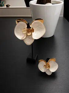 Ivory Orchid Luxe