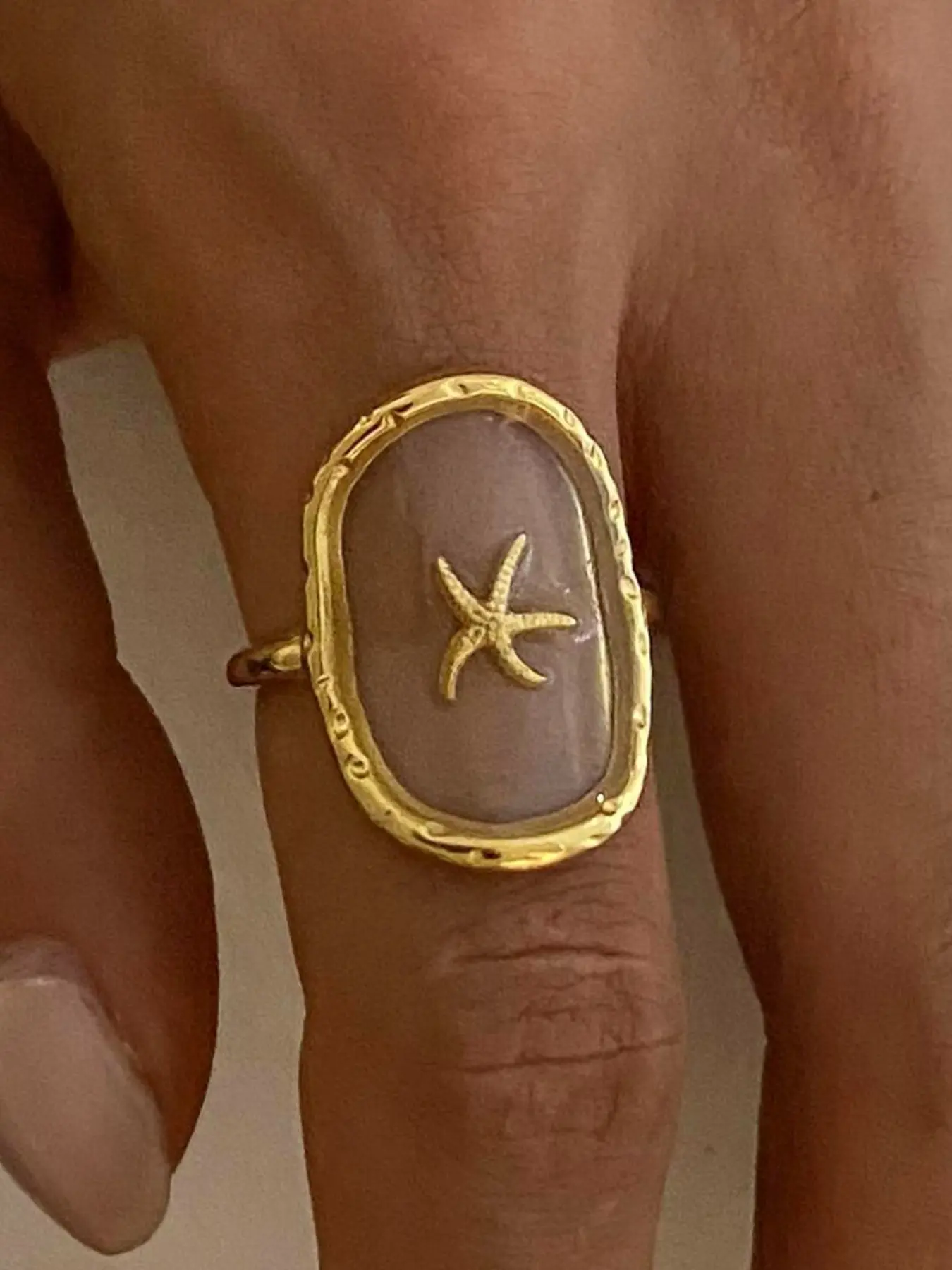Women's Gold Ring Marine Style Ring Stainless Steel 18k Gold Hypoallergenic Oval Starfish Hammer Pattern Bohemian Style Jewelry Fashion Beautiful Rings Summer Essential Beach Travel Holiday Style Open Ring Statement Rings Vintage Oval Starburst Ring