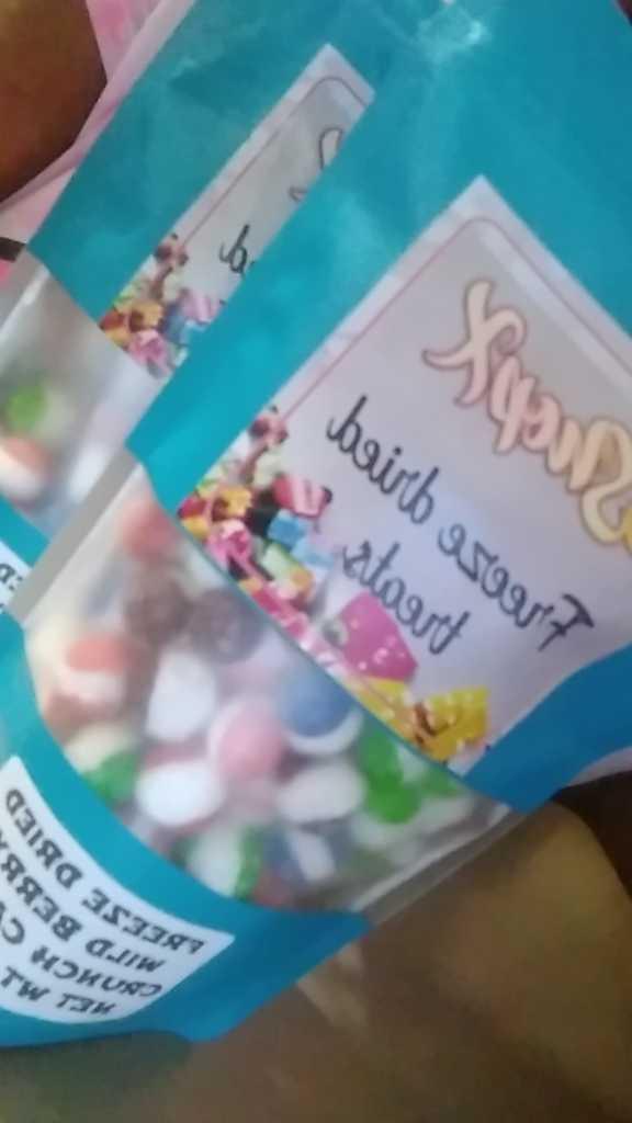 Item: 4 oz Wildberry bag