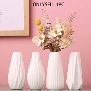 New Ceramic Matte Vase for Dried Flowers, Small Decorative Vase for Office Desk, Sample Room Photography Props, 1pc