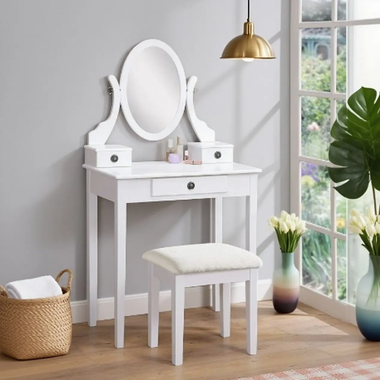 Simple Small Round Mirror Multi-drawer Solid Wood Dresser