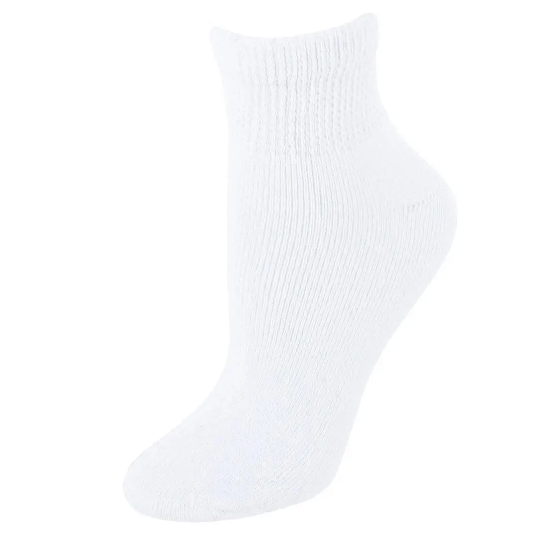 CTM Women's Diabetic Cushioned Ankle Socks (3 Pairs), Compression & Support Socks