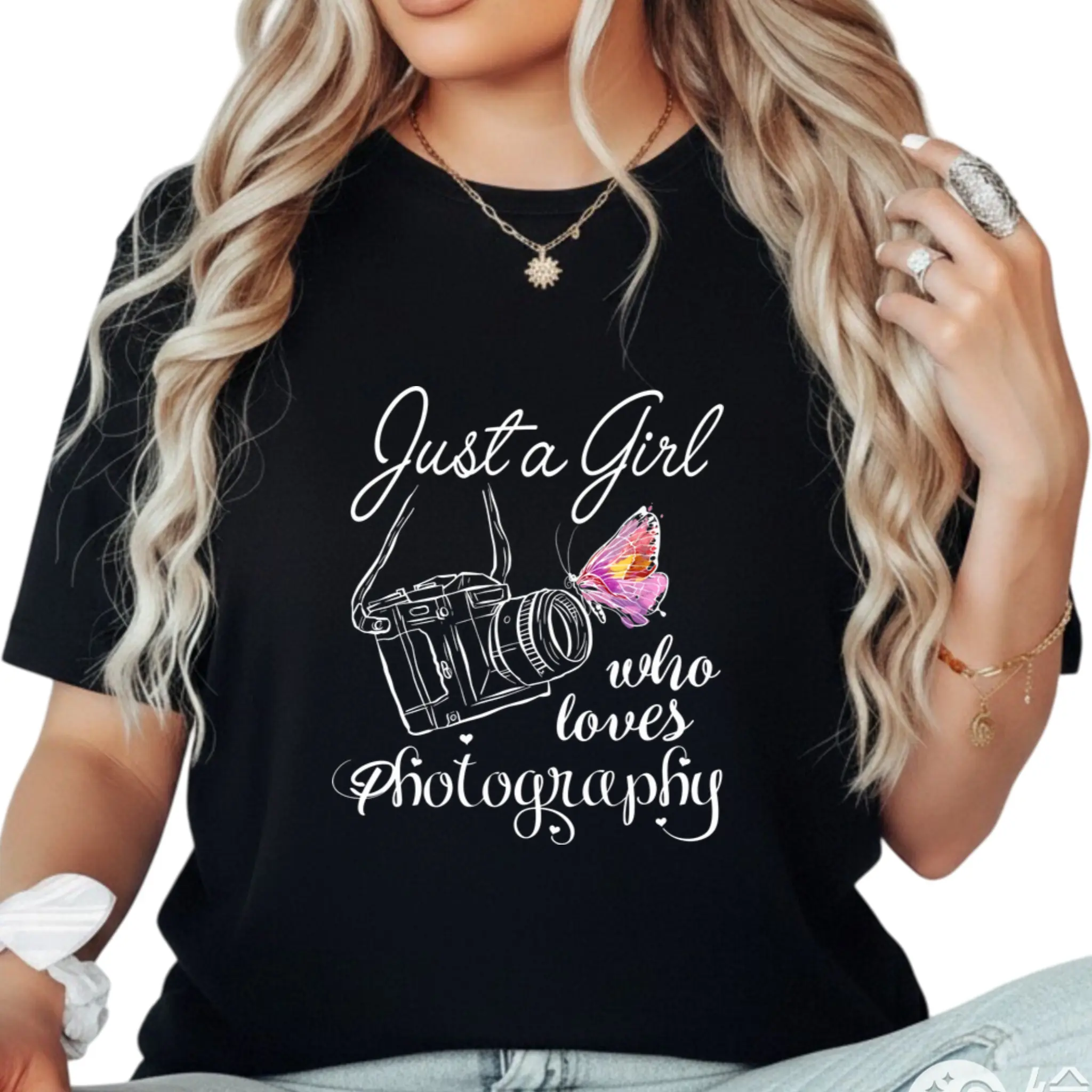 Just A Women Who Loves Photography Photographer Gift T-Shirt