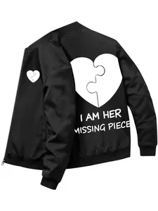 Men's autumn and Valentine's Day jackets with the slogan "I AM HER MISSING PIECE" and a new style. This jacket features a stylish, personalized zippered cardigan, a retro and trendy men's outdoor top.