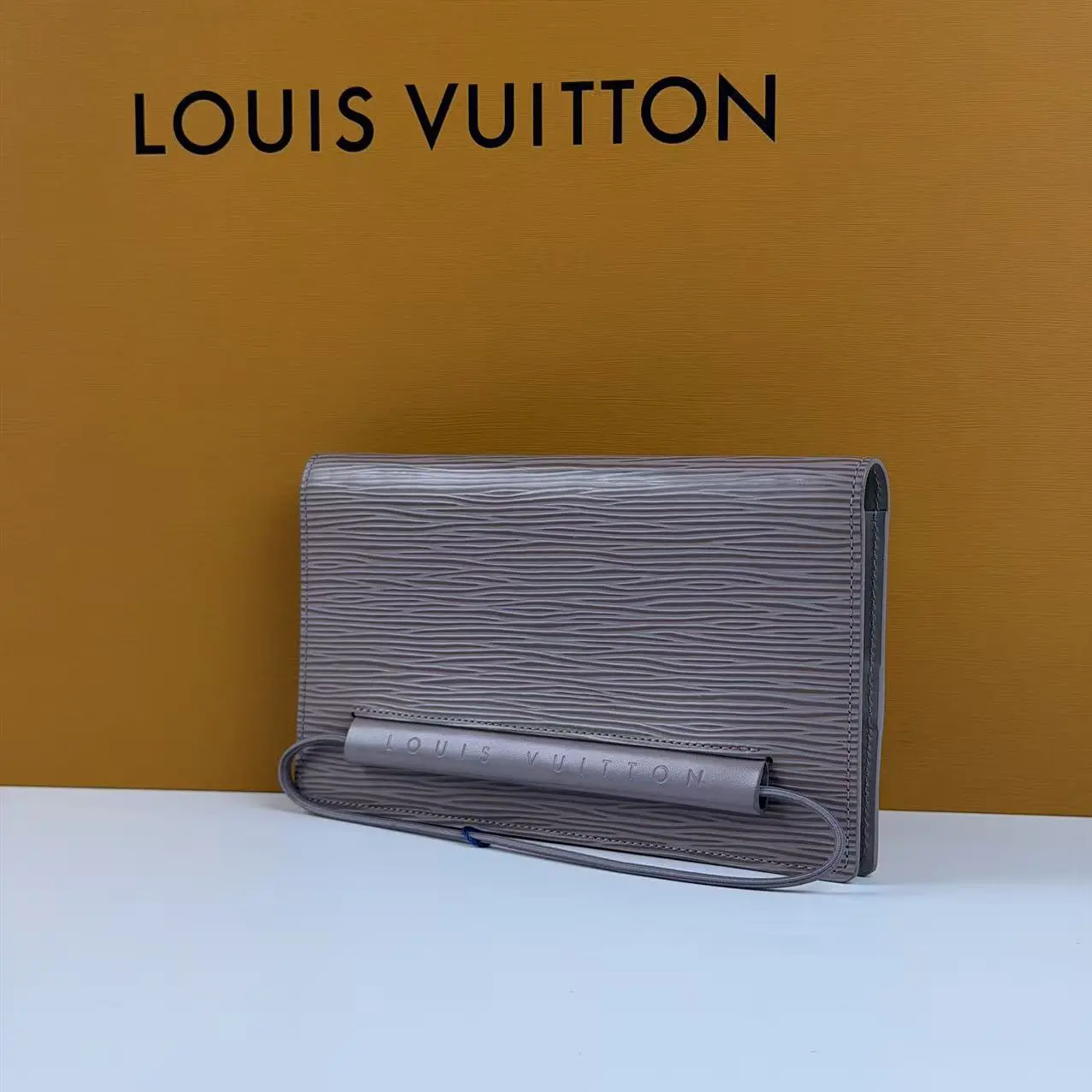 Pre-owned Louis Vuitton Epi Pochette Accessoires