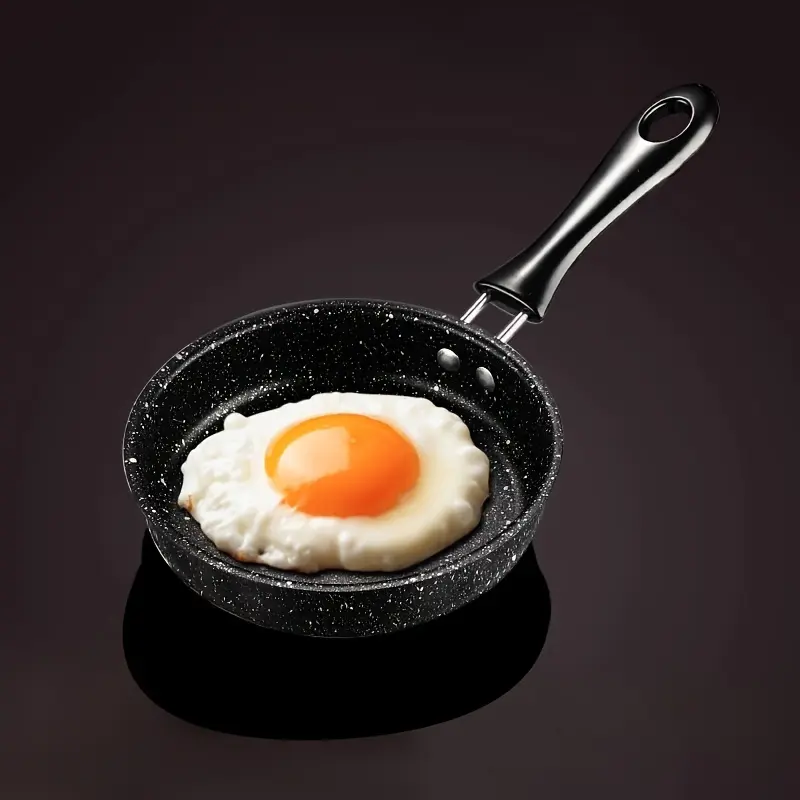A Single Mini Non-Stick Skillet, Flat Skillet, Nonstick Skillet, Non Stick Frying Pan, Easy to Clean, Perfect for Frying Eggs, Compatible with Induction And Gas Stoves, Great for Meals Any Time of Day, Space-Saving for Home Kitchens And Camping