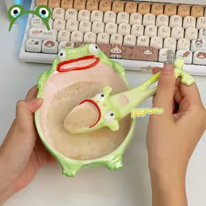 3D Frog Ceramic Mug - White & Green Painted Design with Frog Handle, Cute Animal Cup, Perfect Gift for Men, Women & Students (Birthday, Festival & Amusement Park Souvenir)